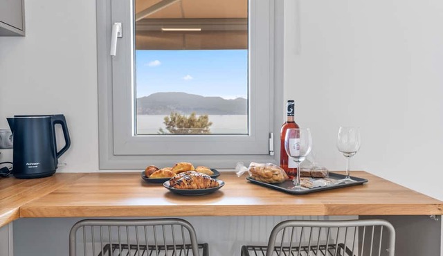 Blue Symphony Suites & Apartments