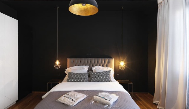 Ag.Konstantinou 7os · Centrally Athenian Apartment