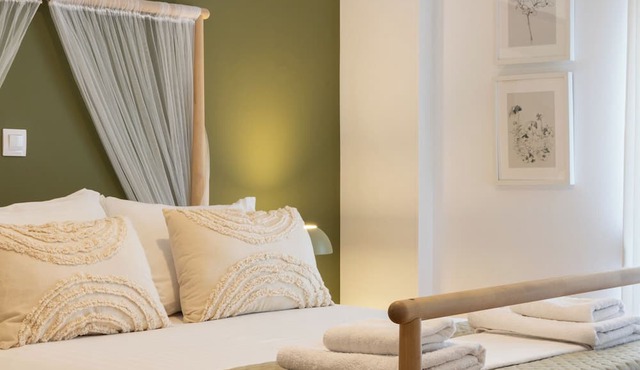 Acropolis View -Two Bedroom Apt by Meros