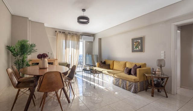 3 bedroom apt in Athens with Acropolis View