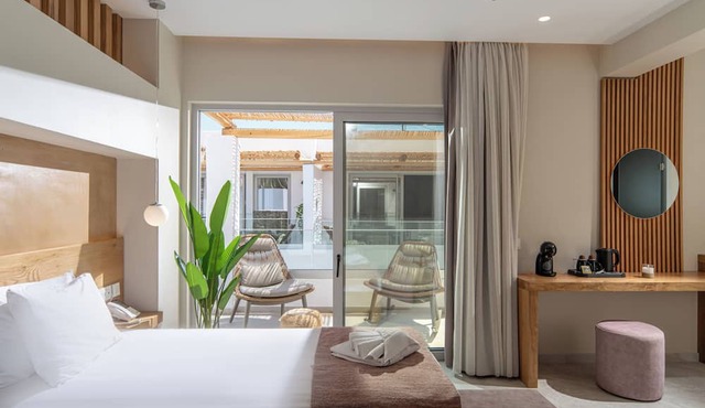 South Coast Hotel