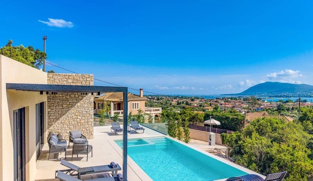 Villa Amoena by Villa Plus