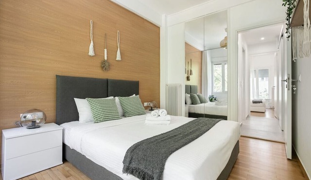 Mellow 2-Bedroom Apartment in Athens