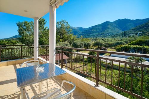 Athina Villa