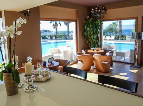 Valis Resort Hotel