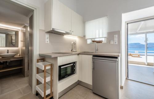 Anemi Suites